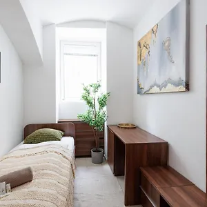 Hotel Business, Vienna