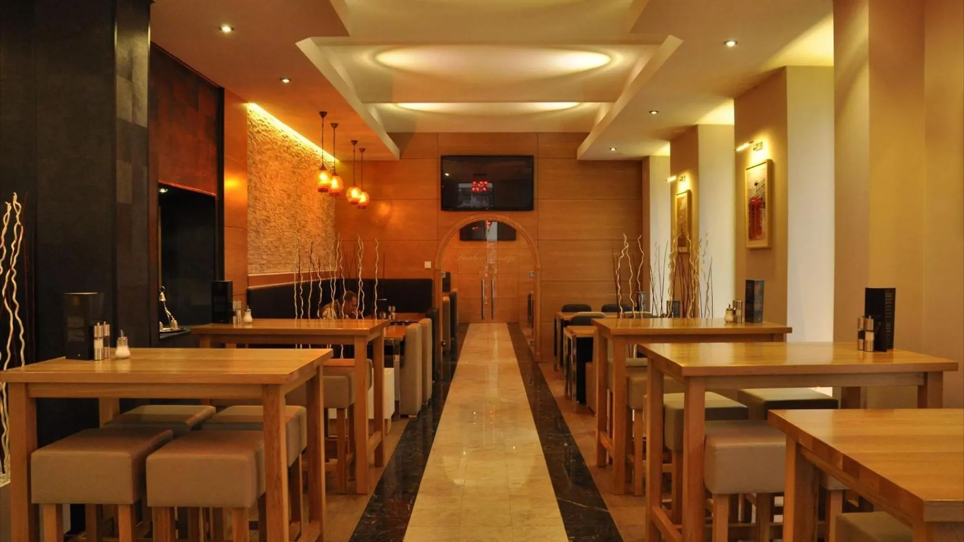 **  Arnes Hotel Vienna Austria